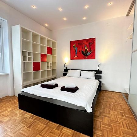Charming Starry Night Apartment Λιουμπλιάνα Εξωτερικό φωτογραφία