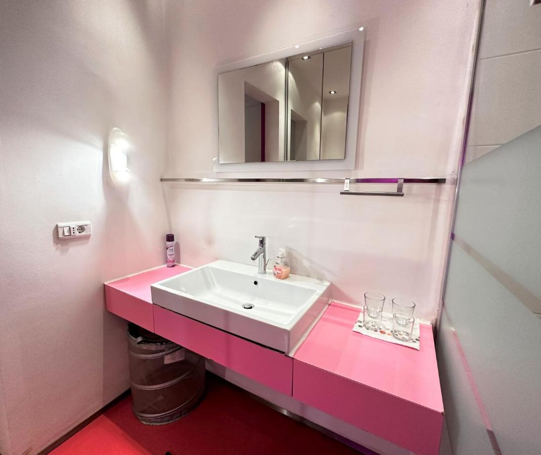 Charming Starry Night Apartment Λιουμπλιάνα Εξωτερικό φωτογραφία