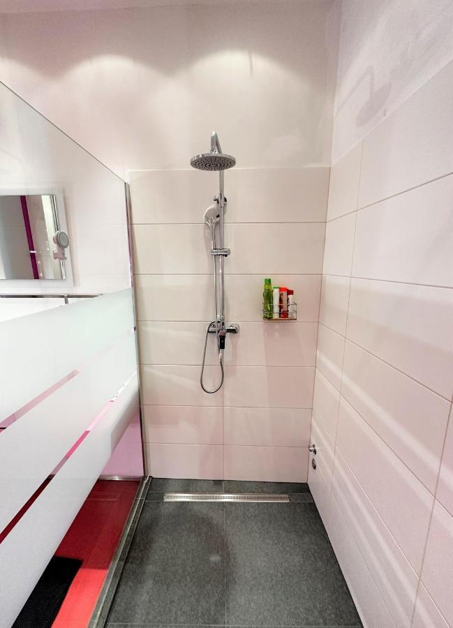 Charming Starry Night Apartment Λιουμπλιάνα Εξωτερικό φωτογραφία